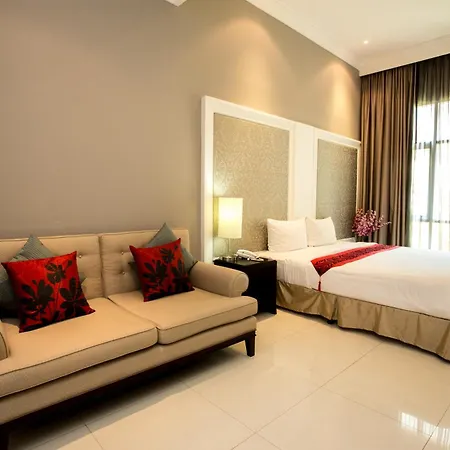 Hope Land Hotel 46/1